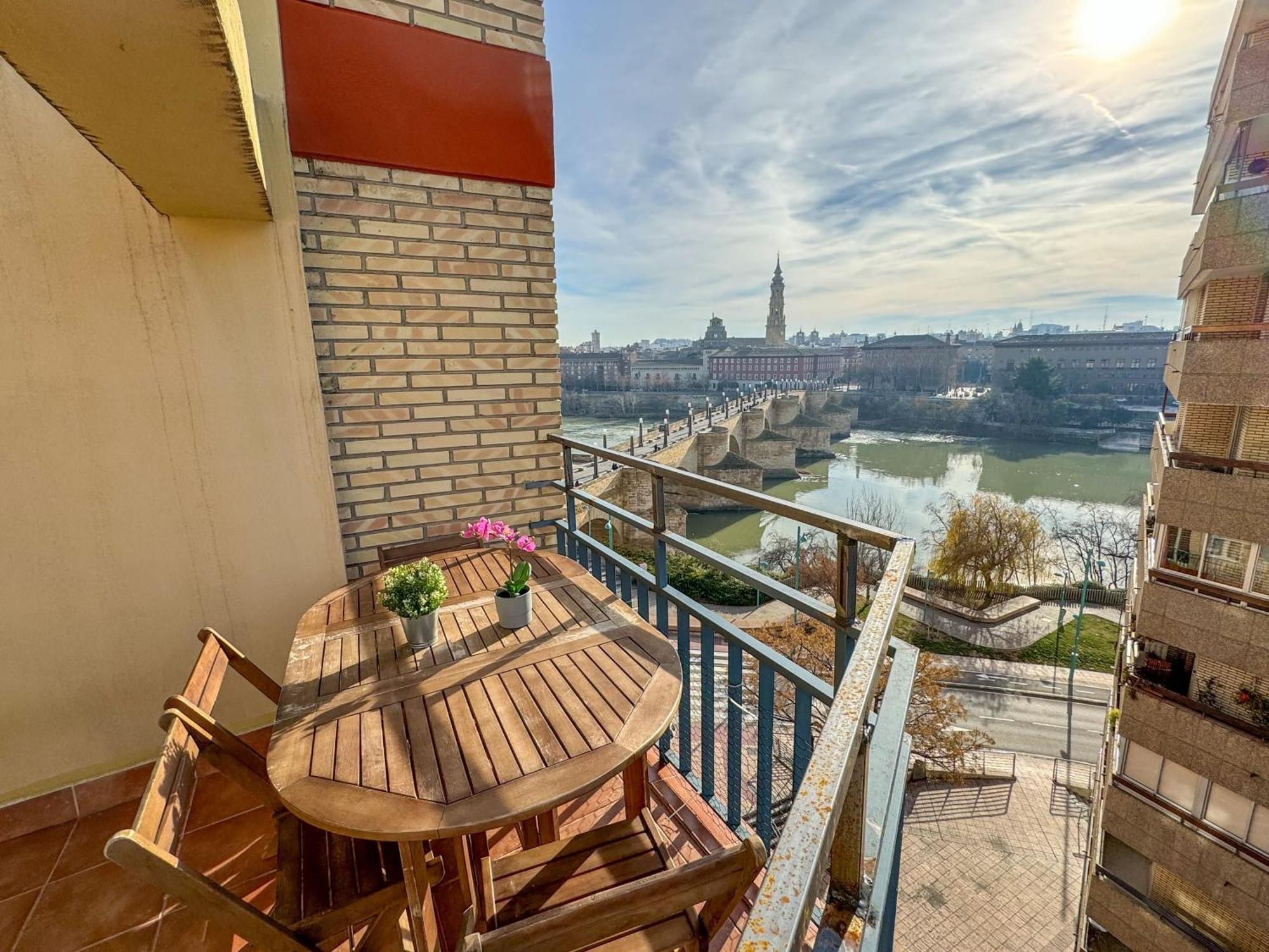 Appartement El Puente Del Pilar Comotucasa Saragosse
